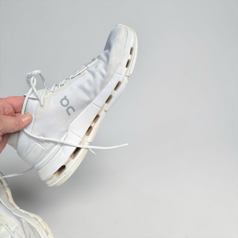 On Cloud Cloudnova 2 Athletic Running Sneakers Tr… - image 6